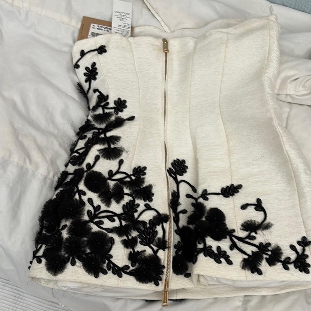 D2Squared ICONIC mini dress Black and White Floral Set sz 40/ XS - Picture 6 of 14